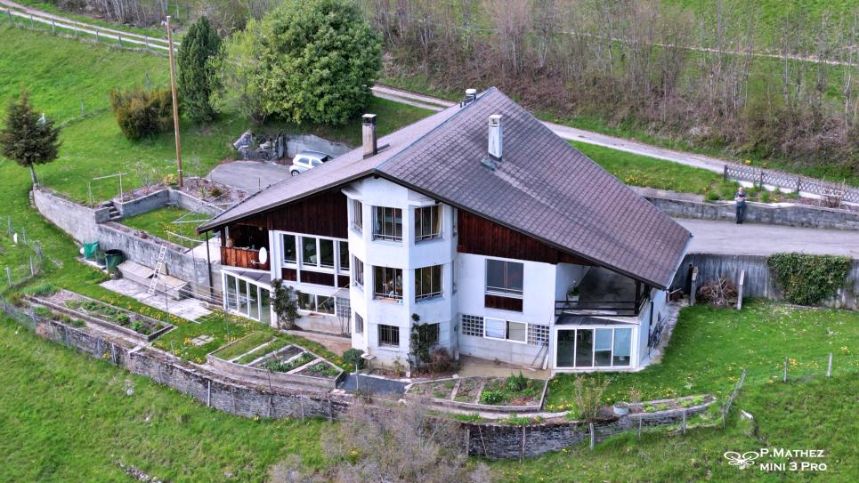 Villars-Burquin - Villa Individuelle 4.5 pièces à Villars-Burquin