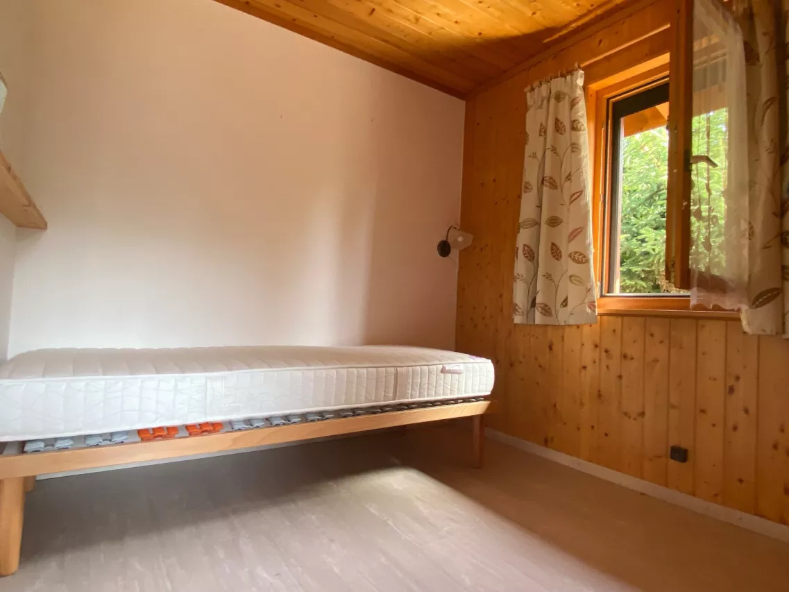 Chalet Malou avec un très grand sous-sol de rangement