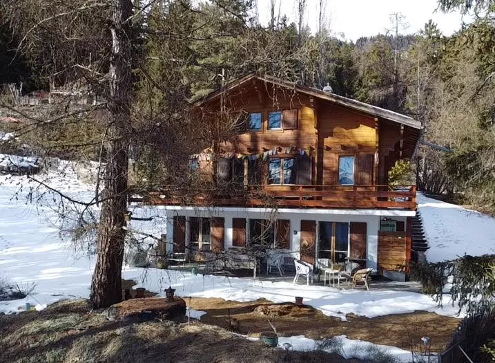 Chalet familial ou pied-à-terre de charme à Anzère