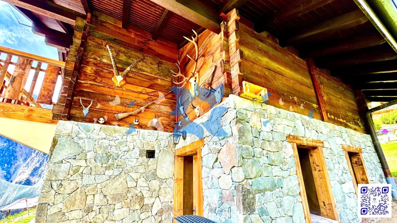 Chalet à vendre à Vens (Valais) - 4.5 pièces avec vue panoramique, calme absolu et ensoleillement optimal