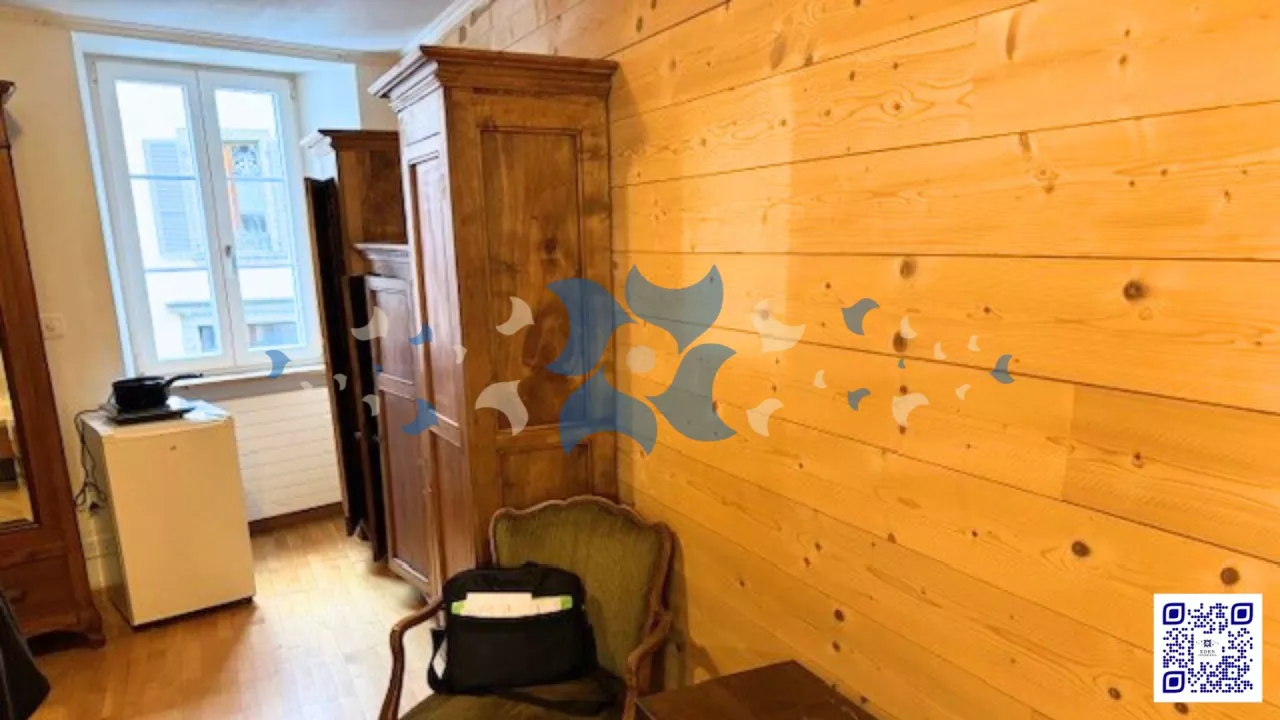 À vendre ? Studio meublé et lumineux au c?ur de Saint-Maurice (VS), avec rendement locatif