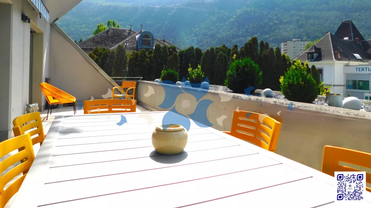 EXCLUSIF - Perle rare en plein c?ur de la ville - magnifique appartement de 4.5 pièces de haut standing et terrasse SUD