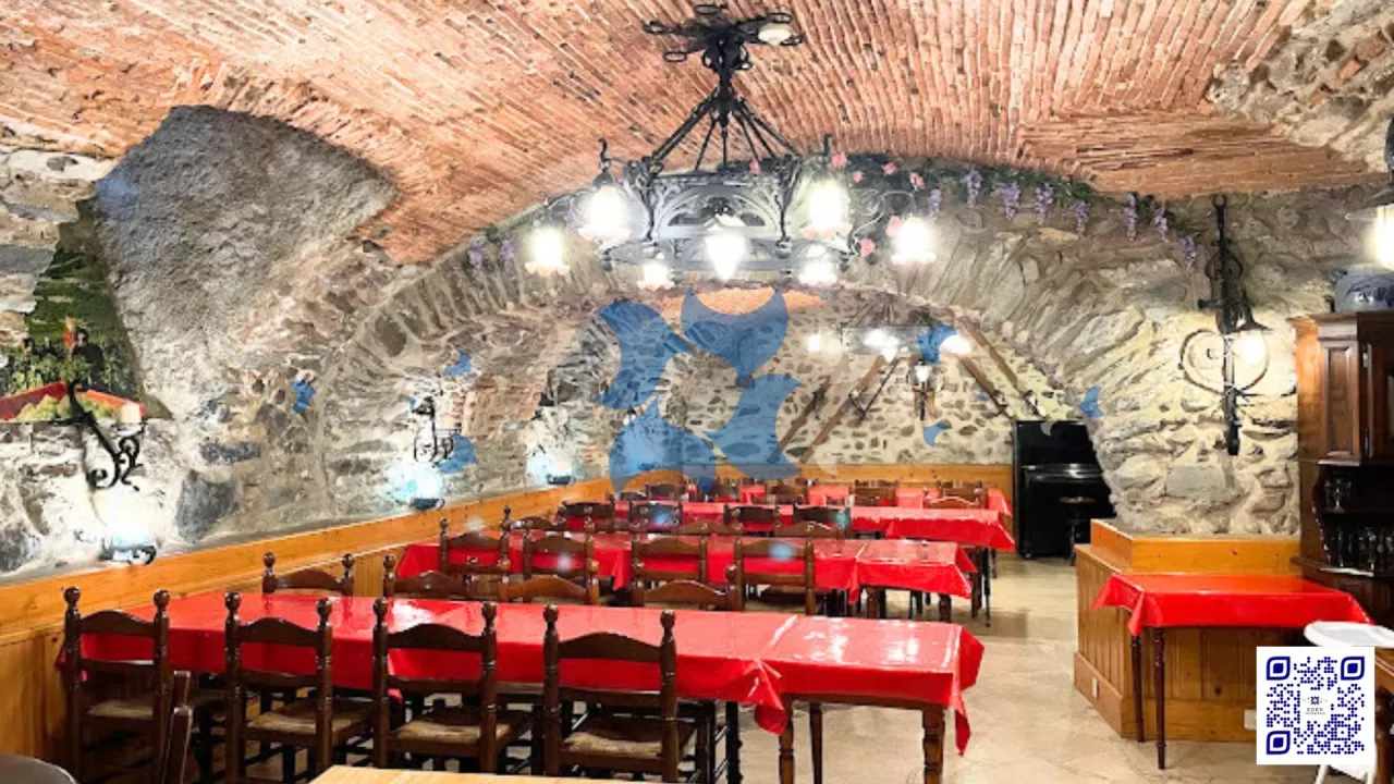 À vendre ? Restaurant de caractère de 580 m² à Saint-Maurice (VS) Authenticité, volumes généreux et emplacement stratégique ? Possibilité de libération rapide !