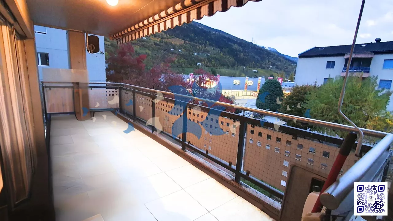 Superbe appartement familial de 5,5 pièces à Sion Champsec - Terrasse plein sud-ouest