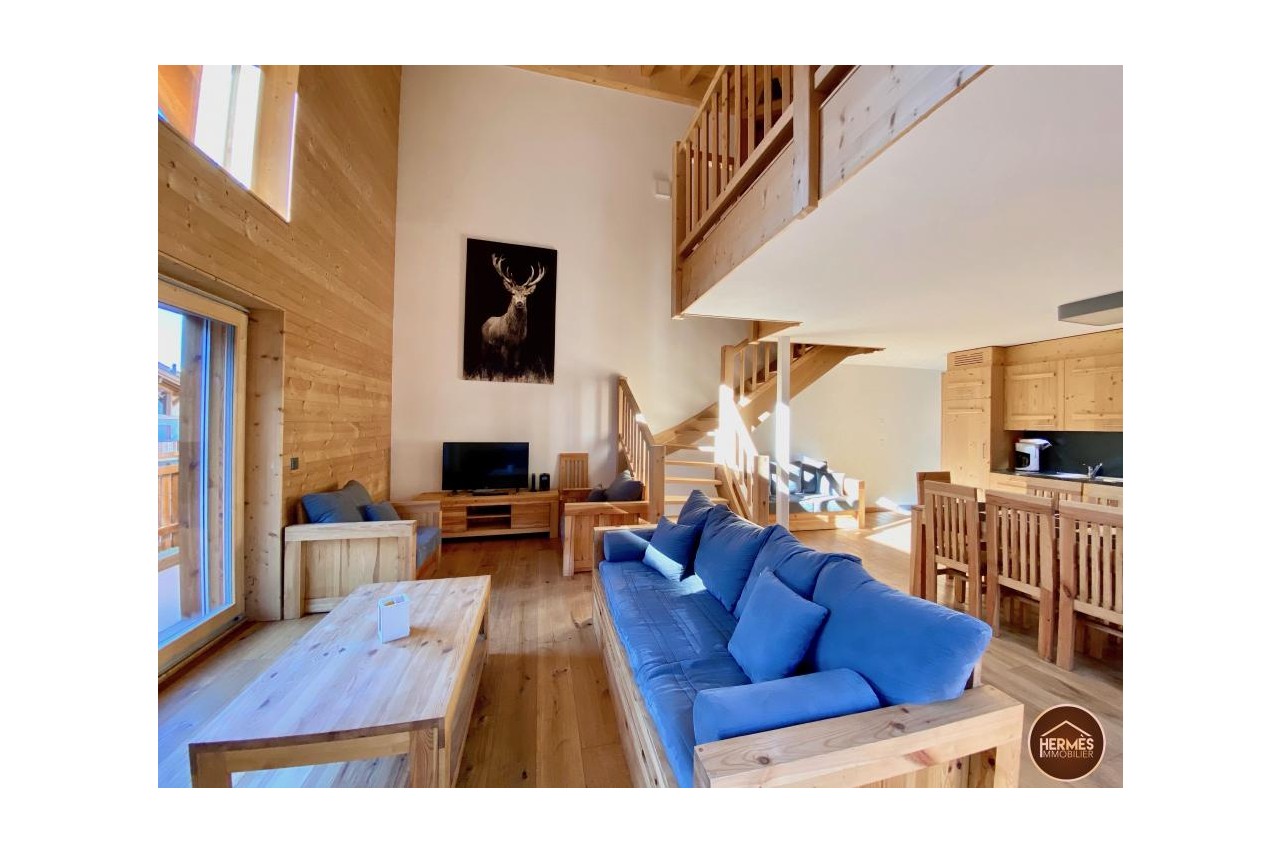 Superbe appartement en attique-duplex / ski-in & ski-out sur les pistes de Veysonnaz