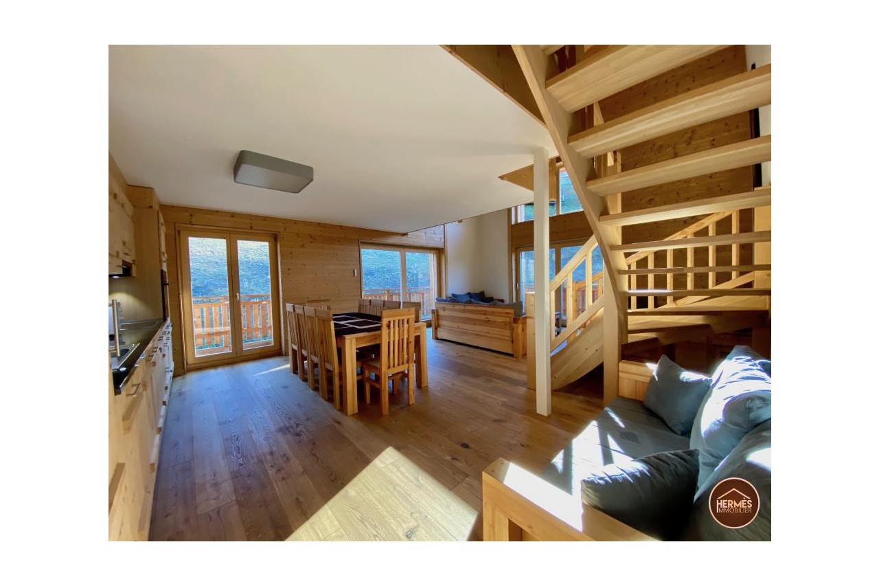 Superbe appartement en attique-duplex / ski-in & ski-out sur les pistes de Veysonnaz