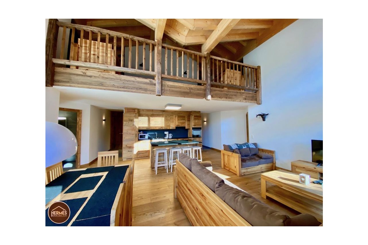 Superbe appartement en attique-duplex / ski-in & ski-out sur les pistes de Veysonnaz