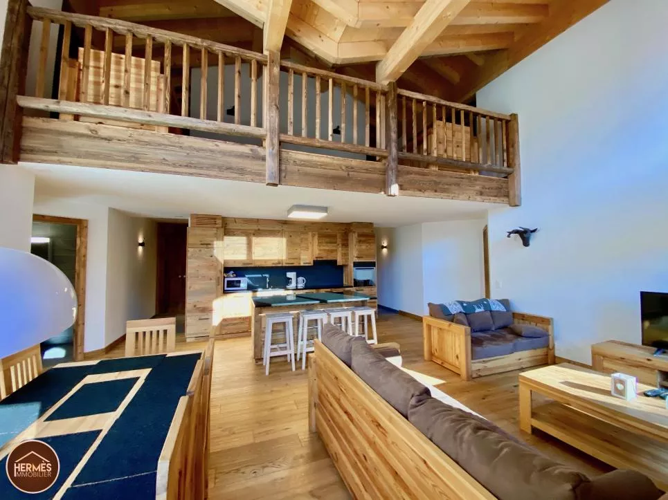 Superbe appartement en attique-duplex / ski-in & ski-out sur les pistes de Veysonnaz