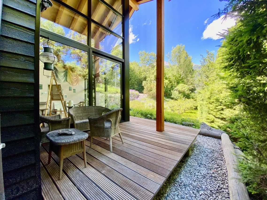 Splendide propriété avec vue panoramique, composée de 3 bâtisses à Mollens, Crans-Montana