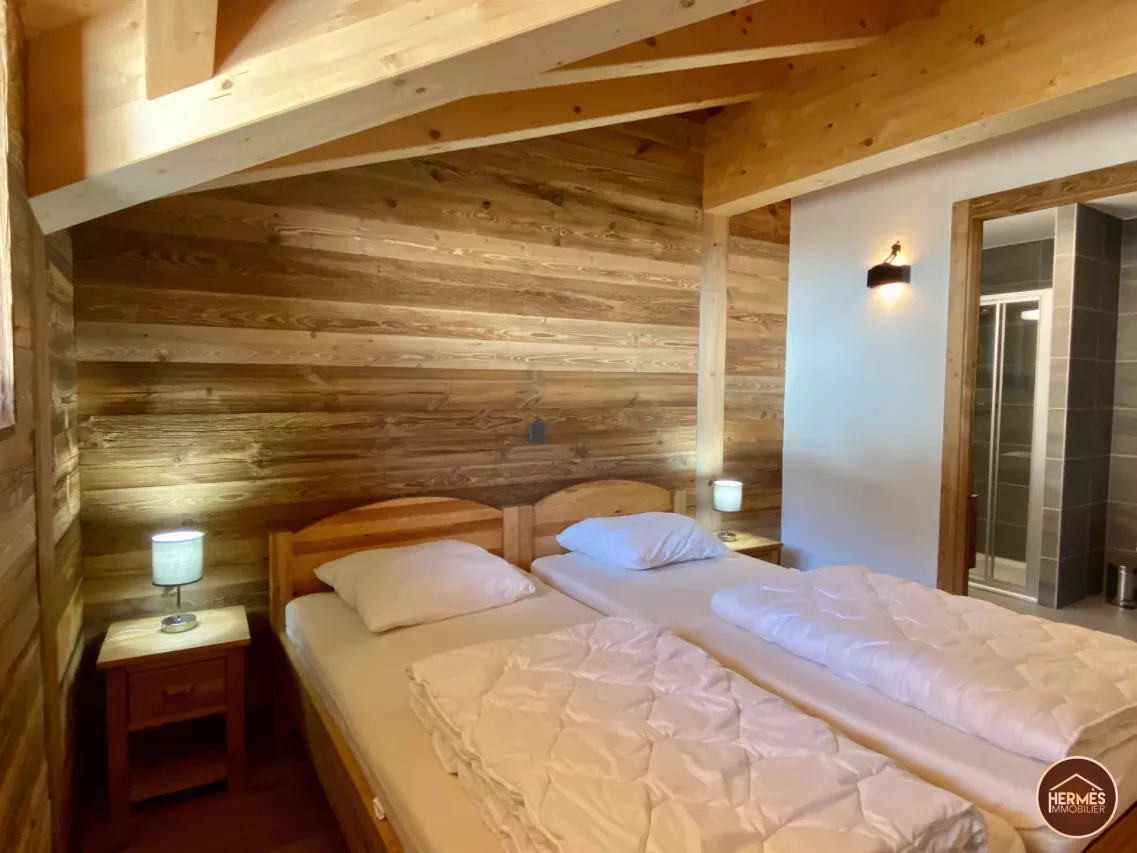 Superbe appartement en attique-duplex / ski-in & ski-out sur les pistes de Veysonnaz