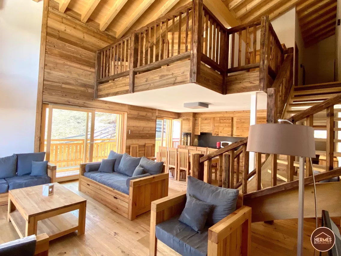 Superbe appartement en attique-duplex / ski-in & ski-out sur les pistes de Veysonnaz