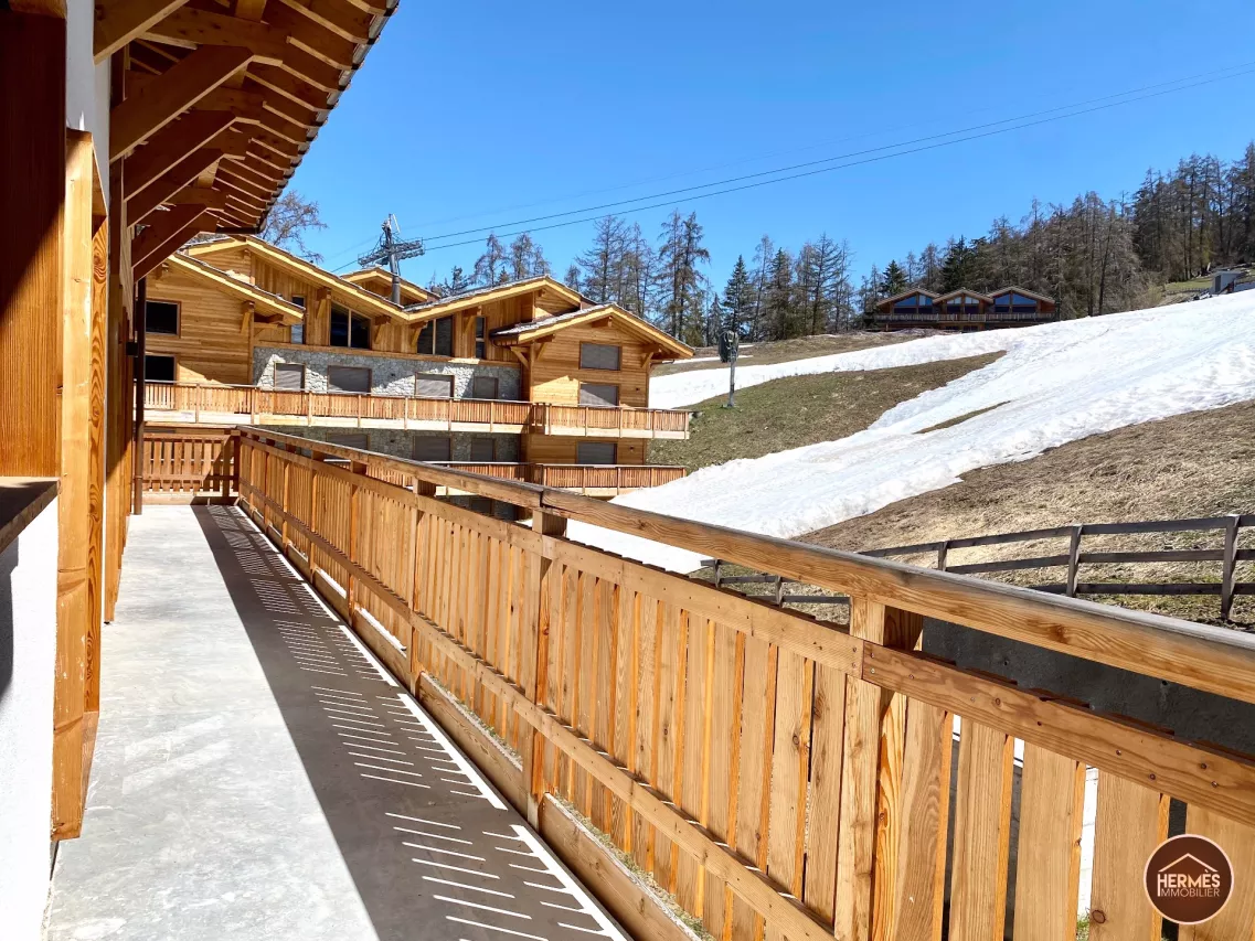 Superbe appartement en attique-duplex / ski-in & ski-out sur les pistes de Veysonnaz