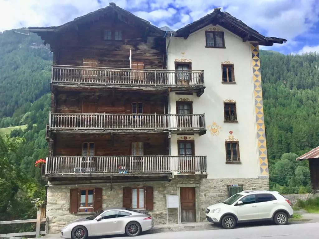 Appartement avec vue panoramique au centre d'Evolène