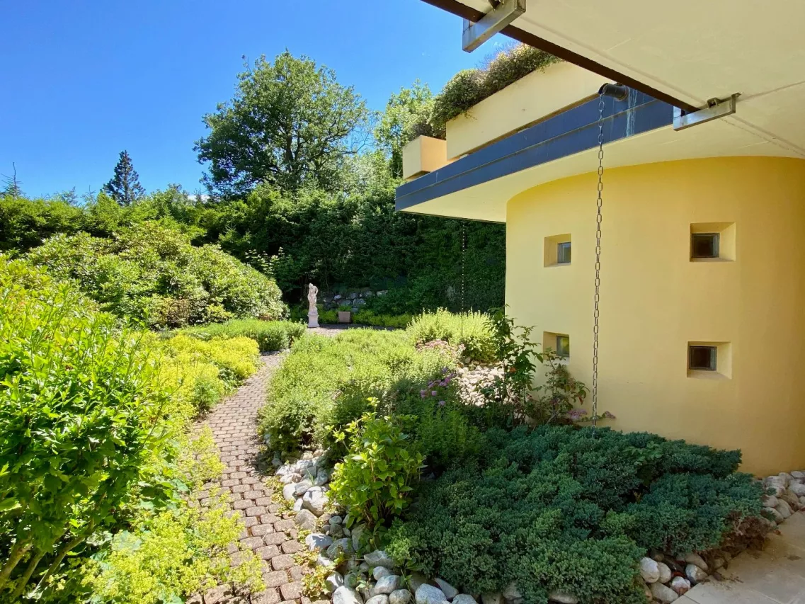 Splendide propriété avec vue panoramique, composée de 3 bâtisses à Mollens, Crans-Montana