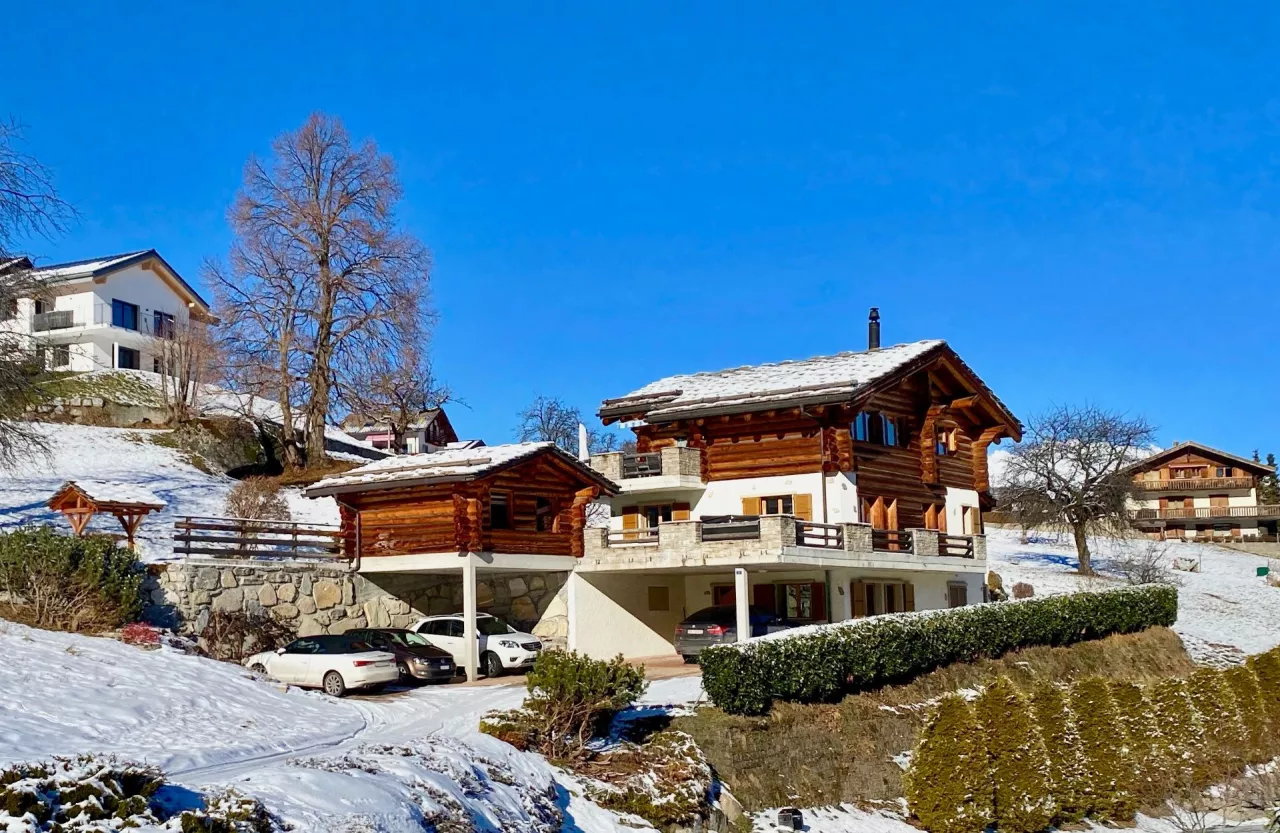 Superbe chalet-villa à Nendaz ? calme, vue, confort et nature