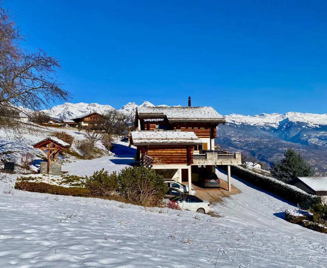 Superbe chalet-villa à Nendaz ? calme, vue, confort et nature