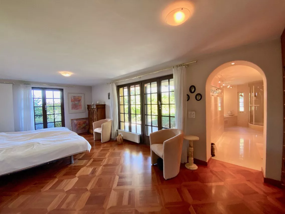 Splendide propriété avec vue panoramique, composée de 3 bâtisses à Mollens, Crans-Montana
