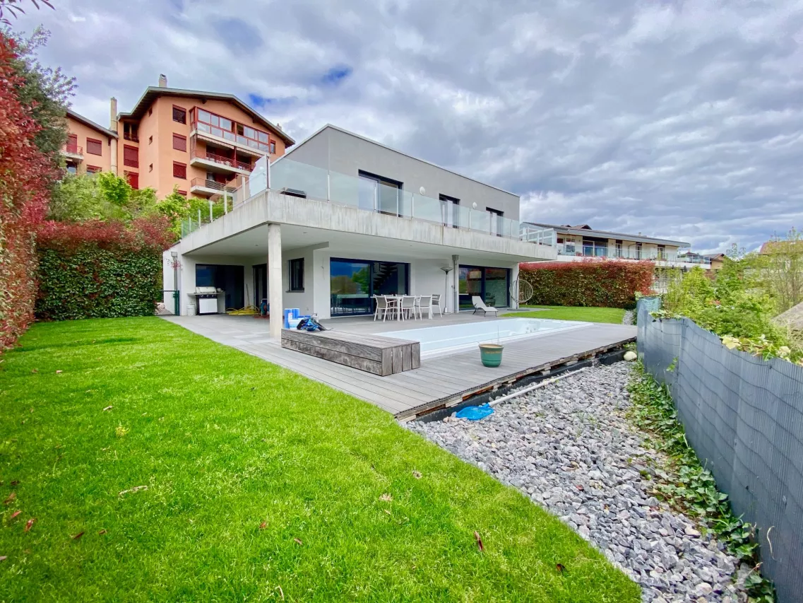 Villa contemporaine d?architectes avec vue exceptionnelle à Ormône (Savièse)
