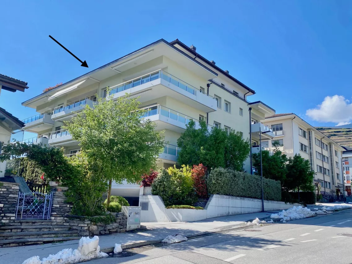 Bel appartement avec vue dégagée en attique-duplex à Sion-Platta