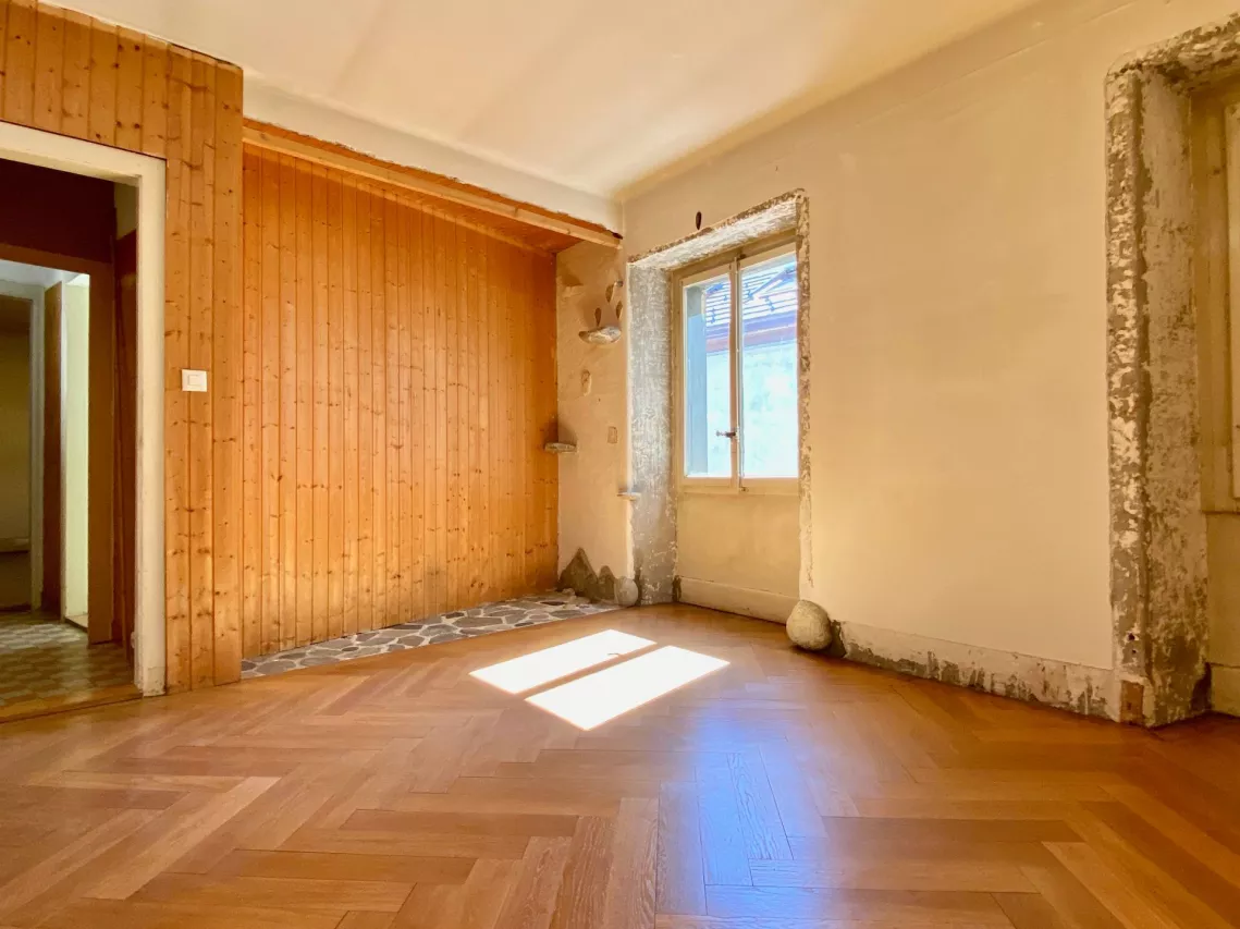 Maison à rénover avec situation exceptionnelle, vieille ville de Sion
