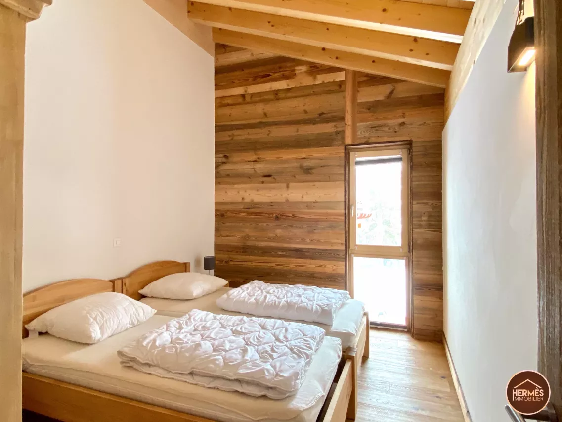 Superbe appartement en attique-duplex / ski-in & ski-out sur les pistes de Veysonnaz