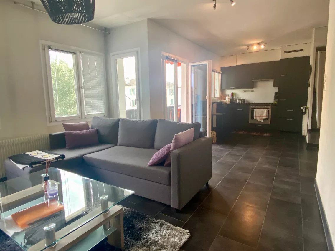 À louer ? bel appartement 2,5 pièces à Sion (quartier des Casernes)