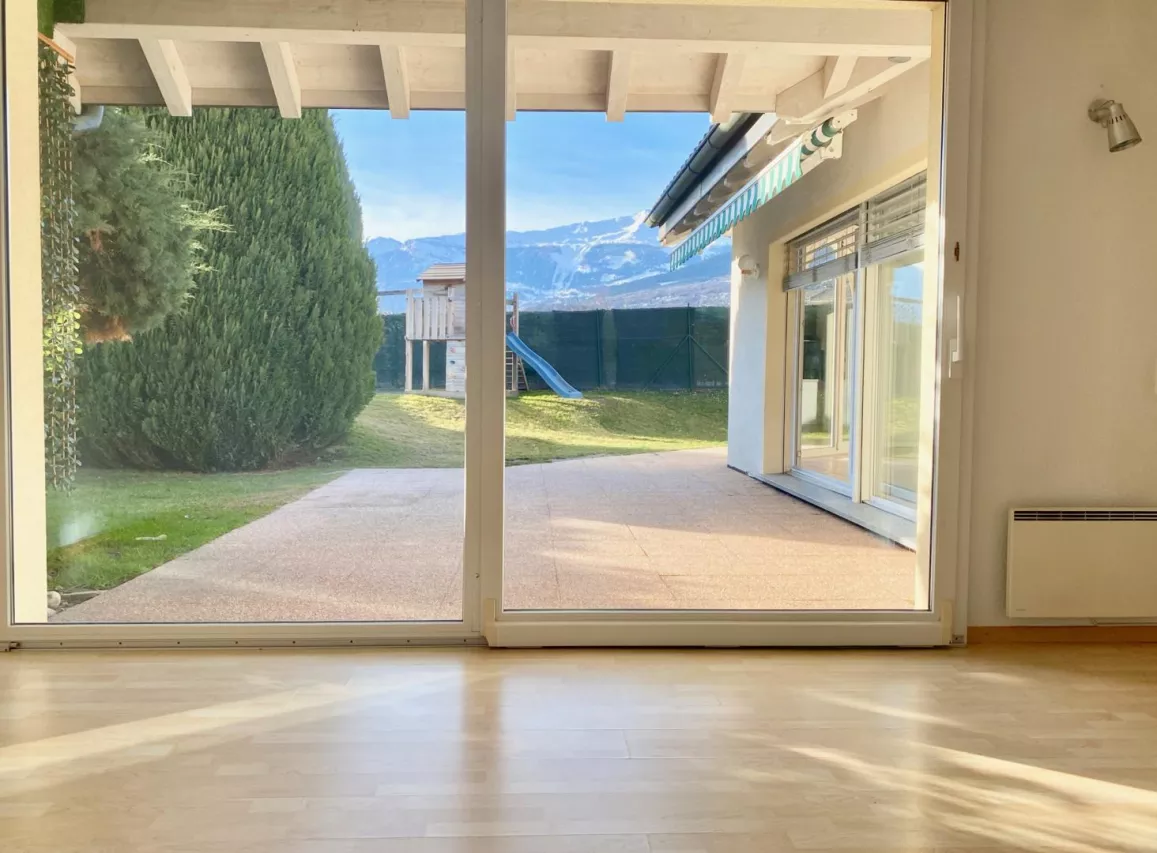 Location - Spacieux appartement de 4.5 pièces avec grand jardin privatif à Bramois