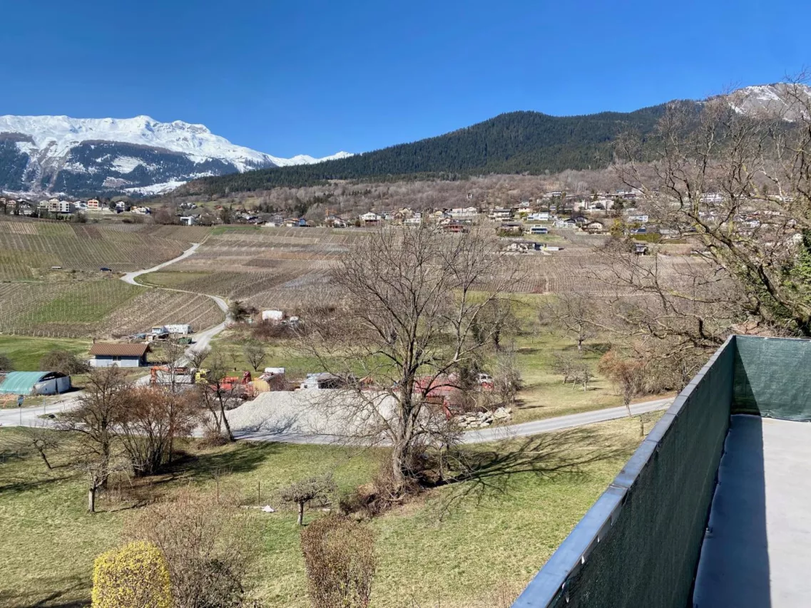A louer - Superbe attique de 3.5 pièces avec terrasse et vue panoramique à Savièse