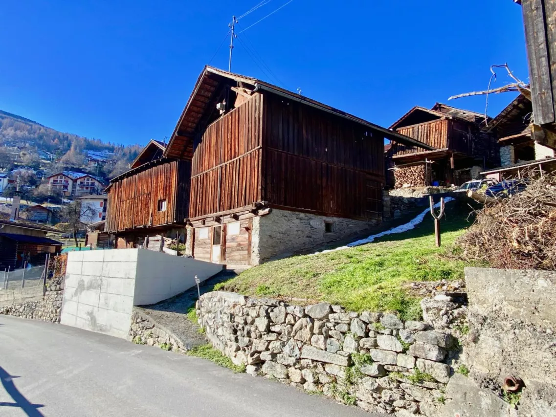 Grange de charme - Projet contemporain clé en main au coeur du vieux village de Vex