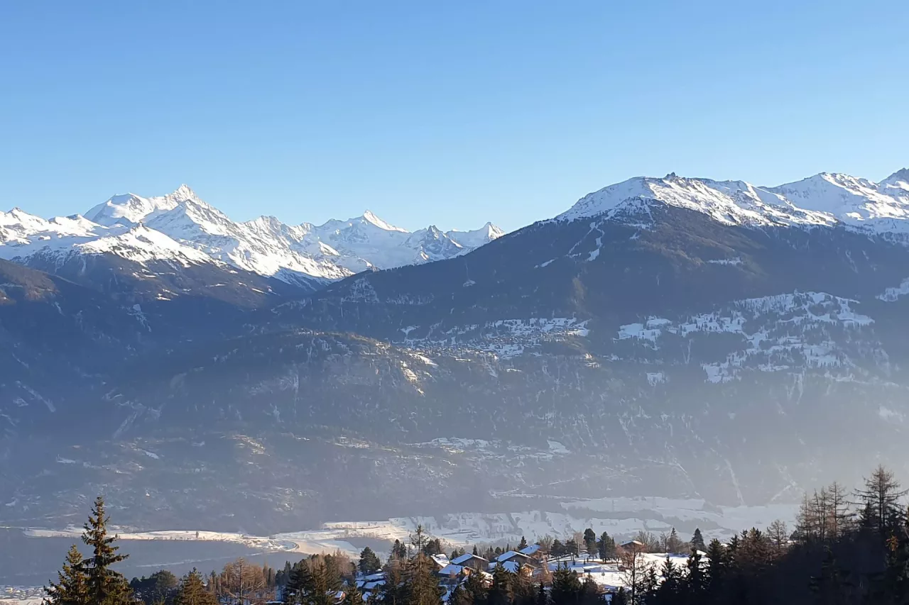 Exclusivité. Crans-Montana, attique duplex avec vue panoramique