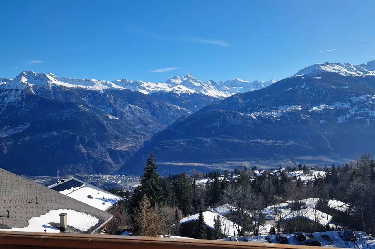 Exclusivité. Crans-Montana, attique duplex avec vue panoramique