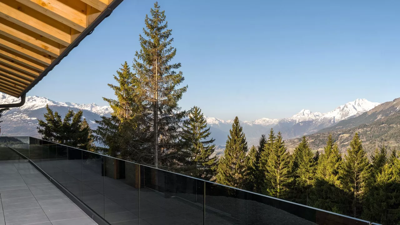 Crans-Montana. Maison individuelle neuve de 5.5 pièces au style résolument contemporain