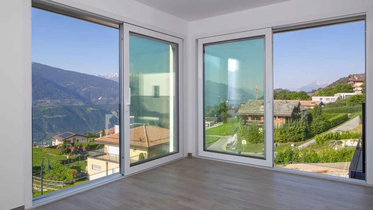 À quelques minutes de Crans-Montana. Chermignon. Villa contemporaine de 5.5 pièces avec vue sur les Alpes