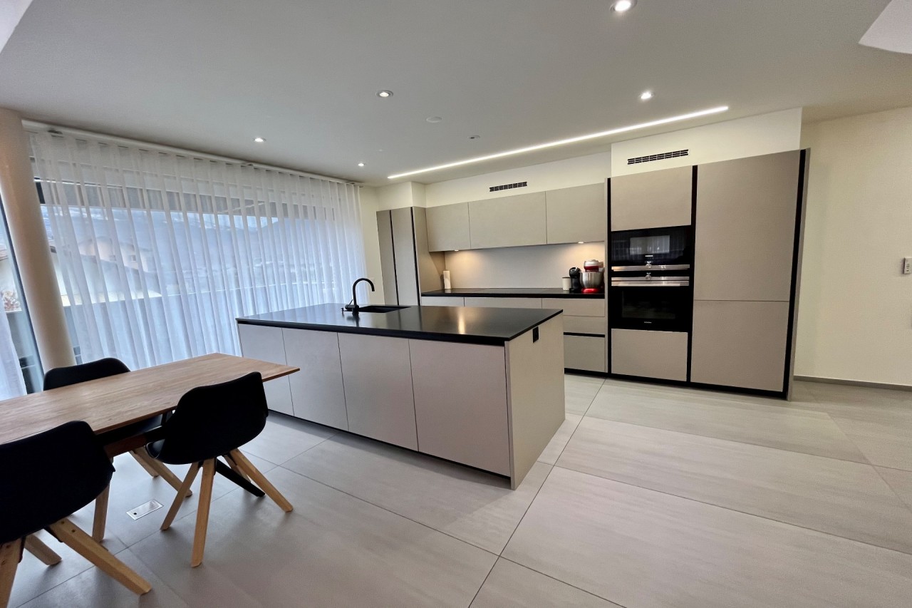 À vendre un magnifique duplex de 5,5 pces de 151m2