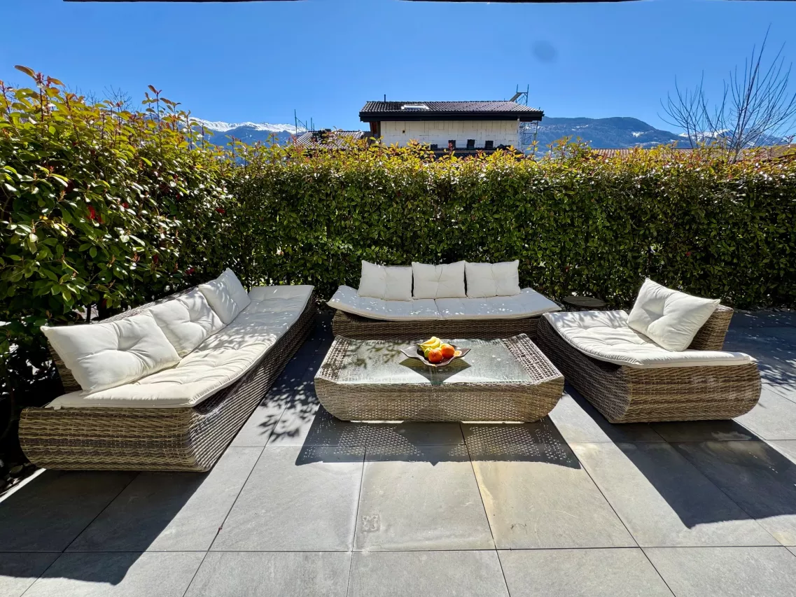 Magnifique appartement 2,5 pièces au rez de chaussée avec terrasse de 54m2
