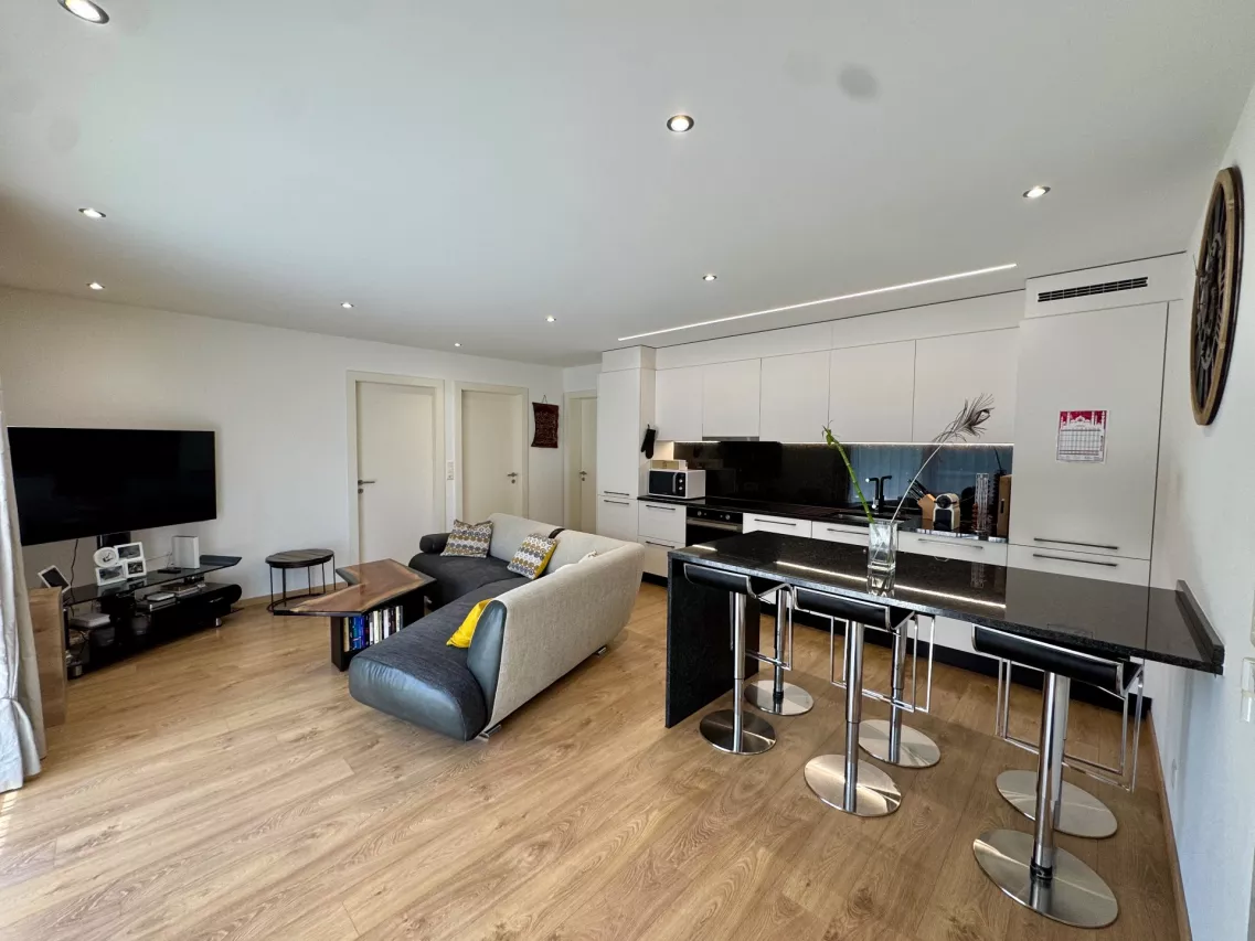 Magnifique appartement 2,5 pièces au rez de chaussée avec terrasse de 54m2