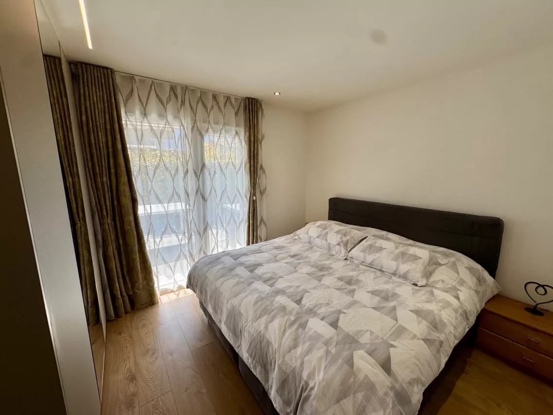 Magnifique appartement 2,5 pièces au rez de chaussée avec terrasse de 54m2
