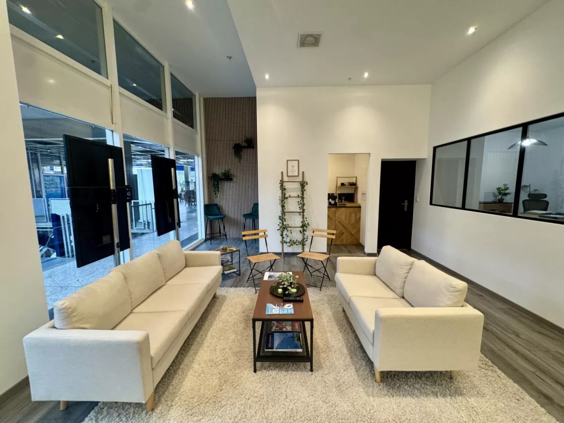 Local commercial PREMIUM au coeur de Sion - Visibilité maximale, opportunité rare !