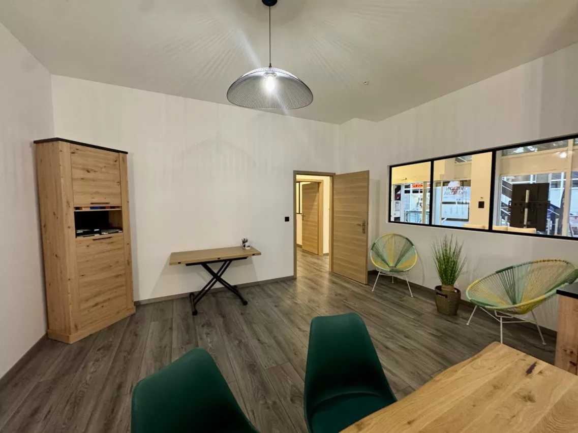 Local commercial PREMIUM au coeur de Sion - Visibilité maximale, opportunité rare !