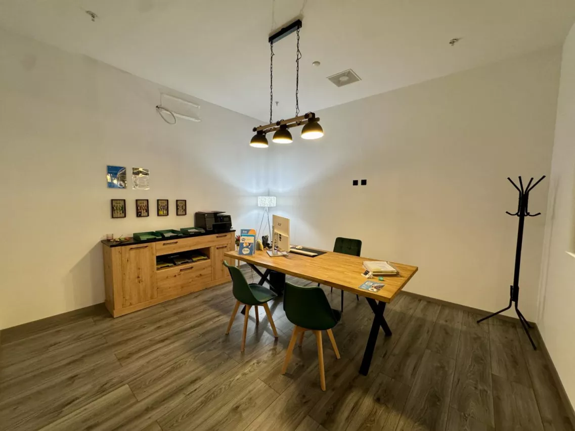 Local commercial PREMIUM au coeur de Sion - Visibilité maximale, opportunité rare !