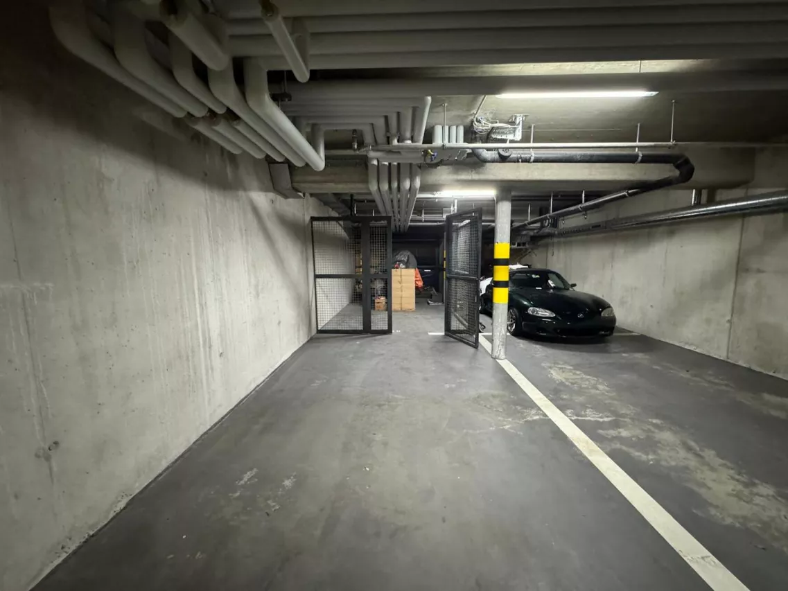 À louer une place de parc dans garage souterrain