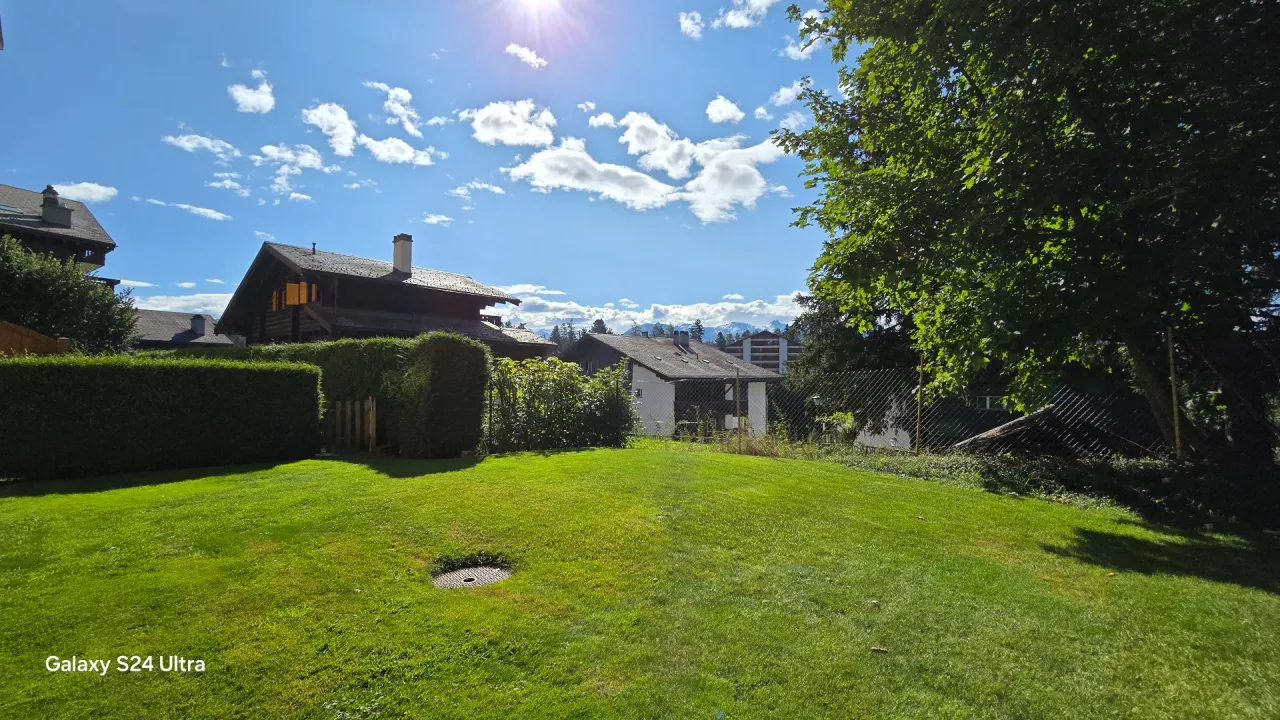 Appartement 2.5 pièces avec un beau jardin à Crans-Montana près du centre de la station