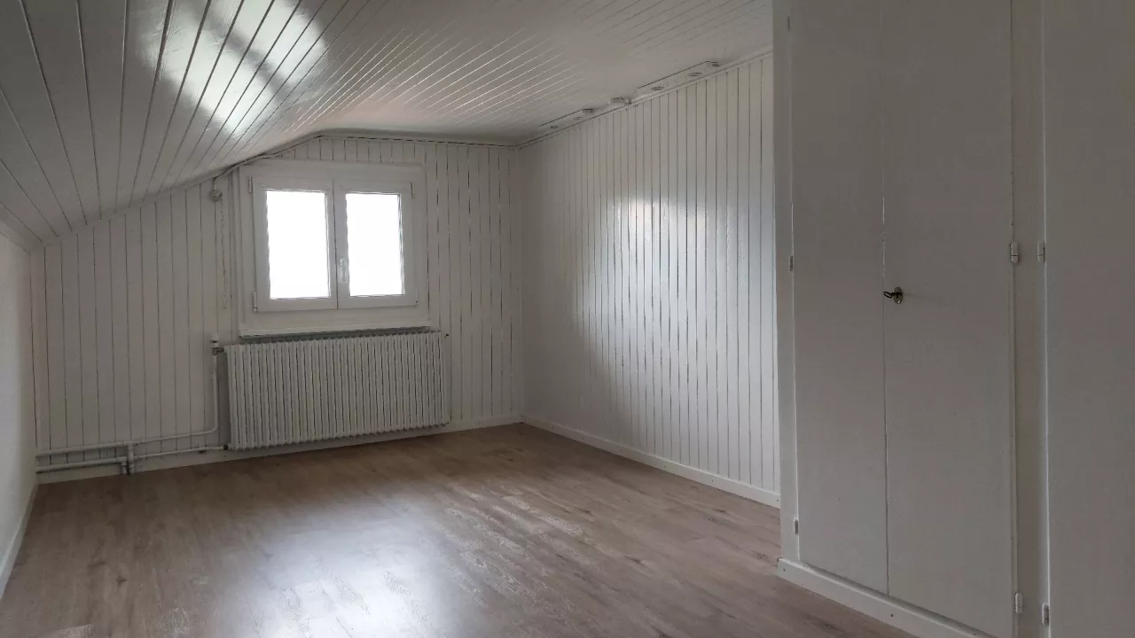 Maison de rendement de 2 appartements avec vue sur la vallée du Rhône