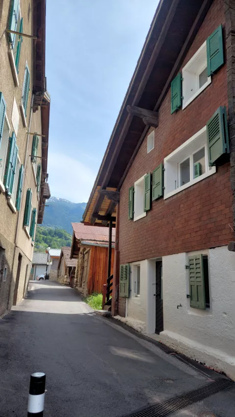 Maison de rendement de 2 appartements avec vue sur la vallée du Rhône