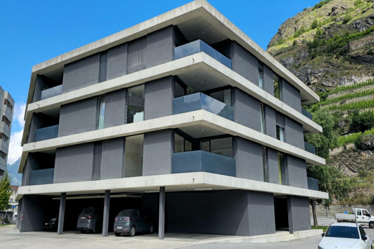 Bel appartement contemporain de 3.5 pièces au 1er étage en ville de Sion