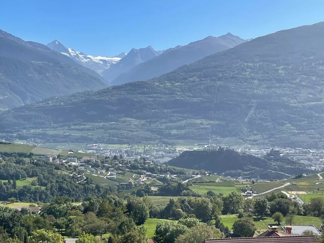 Bel appartement en terrasse de 4.5 pièces  avec vue panoramique - A1