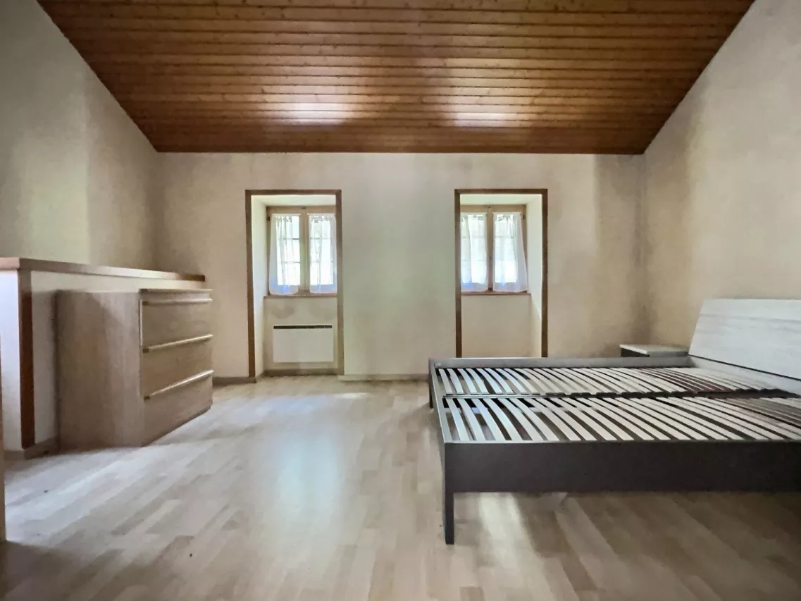 Affaire à saisir ! Maison villageoise avec 2 appartements
