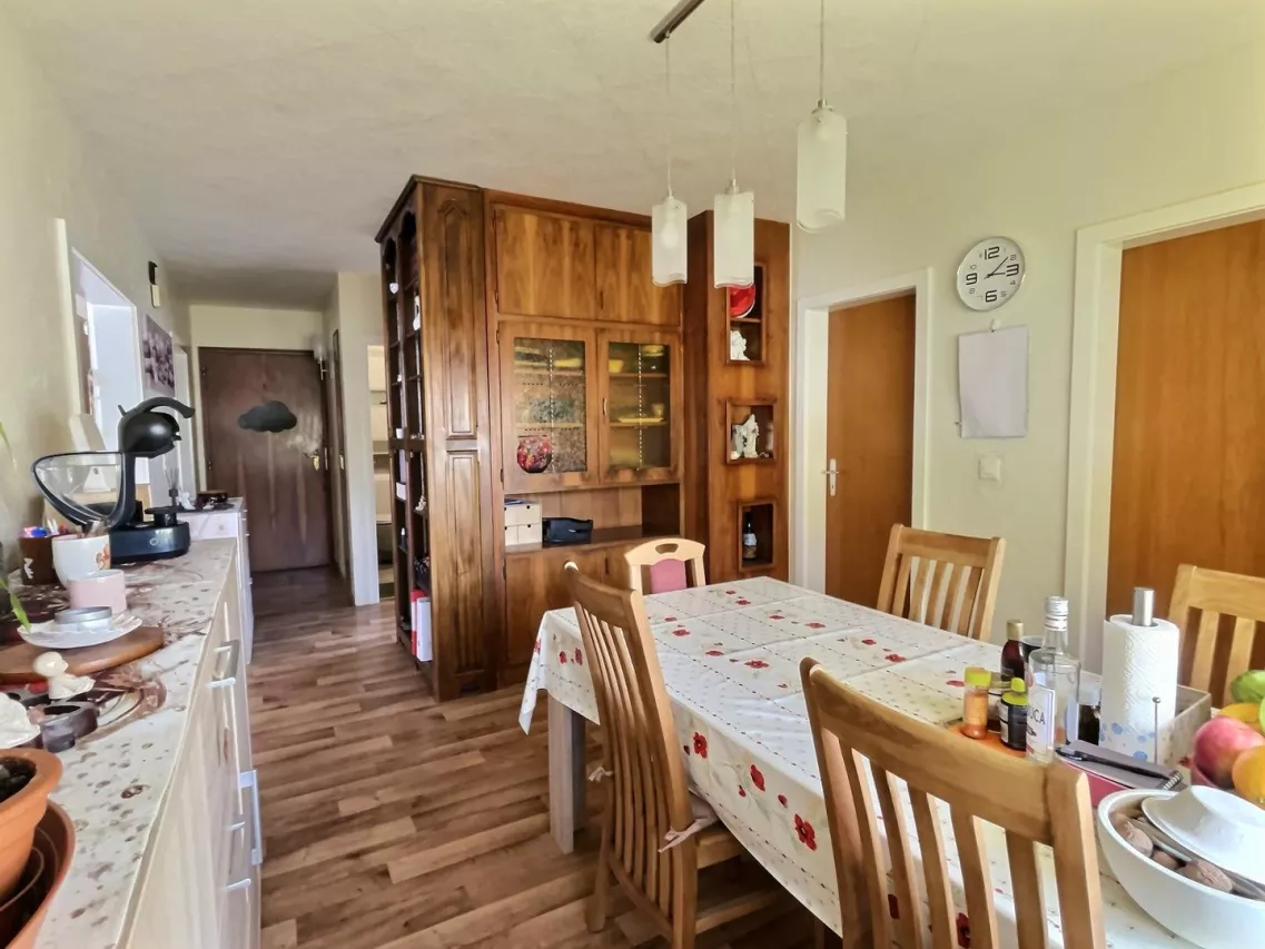 Bel appartement 4.5 pièces attique balcon sud et garage box à Chippis (proche Sierre)