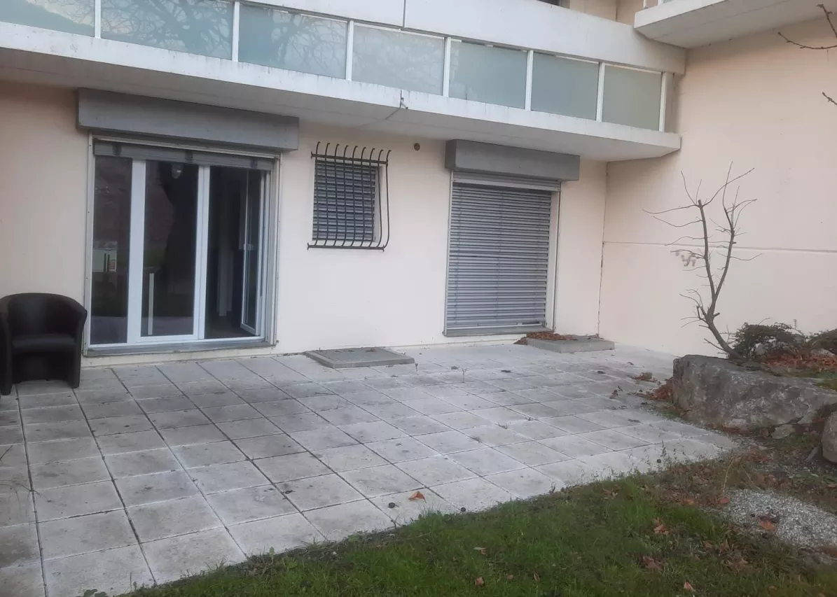 Bel appartement avec terrasse plain-pied de 2.5 pièces - Sierre