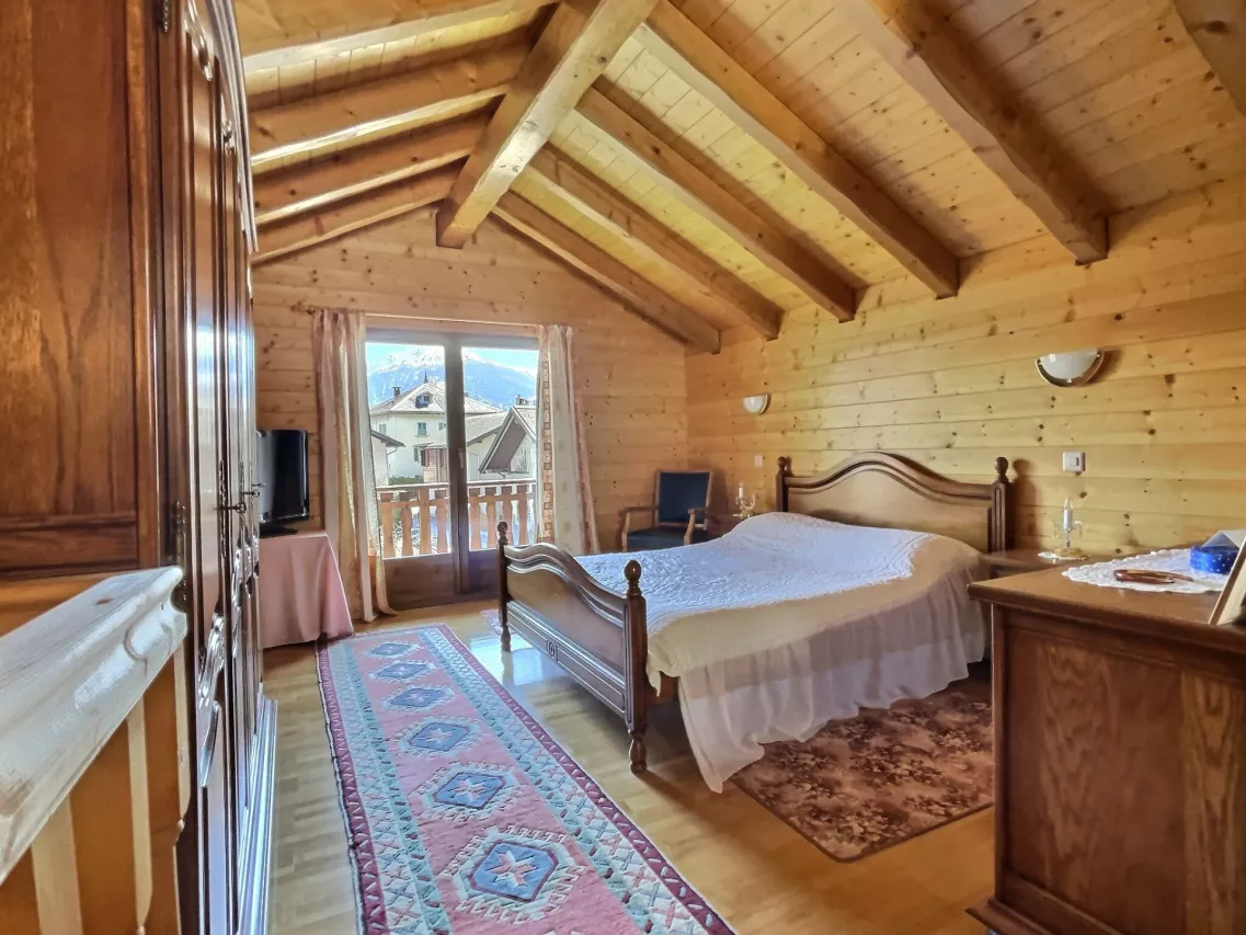 Beau chalet authentique familial - 6.5 pièces - Crans-Montana (résidence secondaire ou principale)